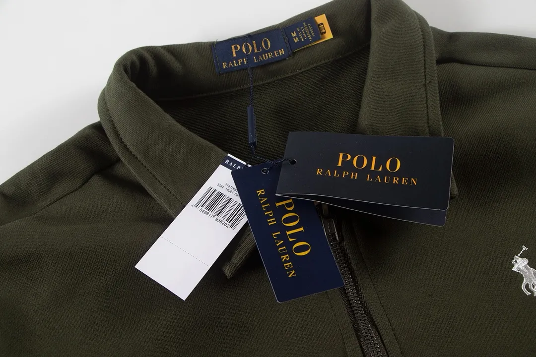 P220 Color: Gray Green/Khaki/Original White Size: S M L This year’s ultra-popular half-zipper design gives the upper body an old-money and lazy look. When the zipper is opened, it can be used as a large lapel, making it more fashionable! Comes with a comfortable and comfortable label, one-click dressing without any brain-braining